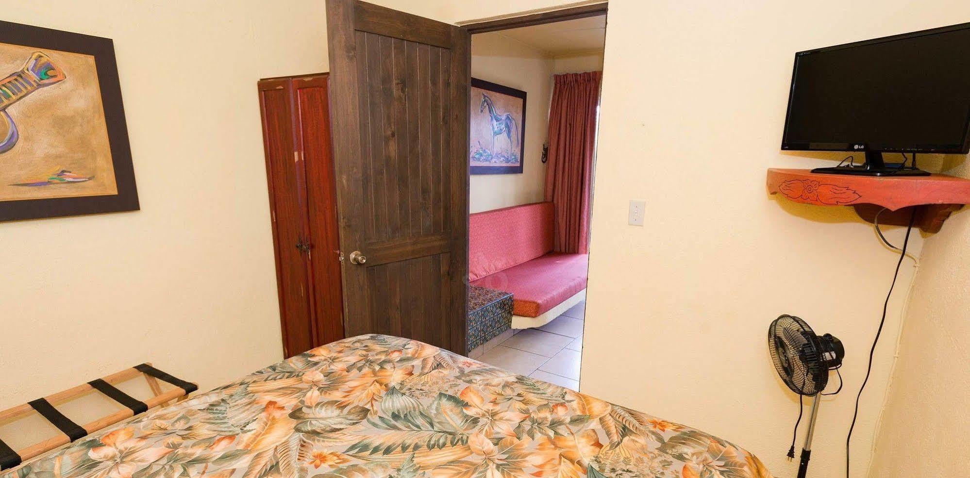Siesta Suites Boutique Hotel Cabo San Lucas Buitenkant foto